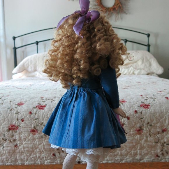 Vintage Cindy Mcclure Collectible 1997 Doll - Picture 4 of 7